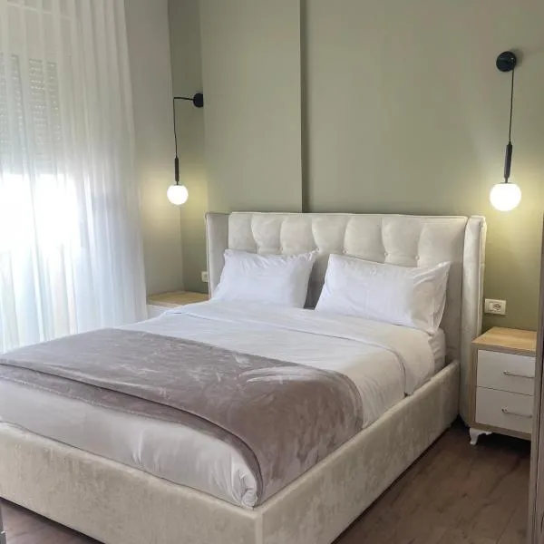 Spacious apartment with balcony, Hotel in Yzberish