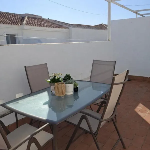 Ático luminoso con terraza de 28 m con plaza garaje a 9mn del centro, hotel di Sanlucar de Barrameda