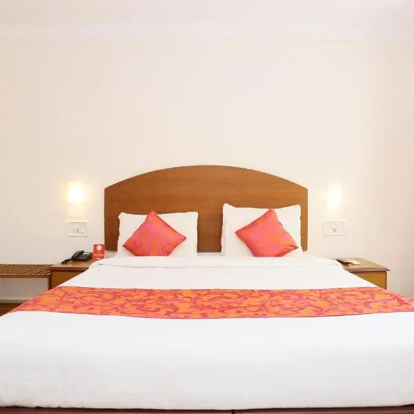 Super Townhouse Dona Castle – hotel w mieście Kollam