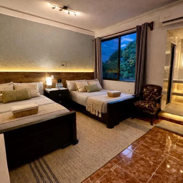 Casa Solar Boutique Eco-Hotel Exclusiva y elegante，米納蒂特蘭的飯店