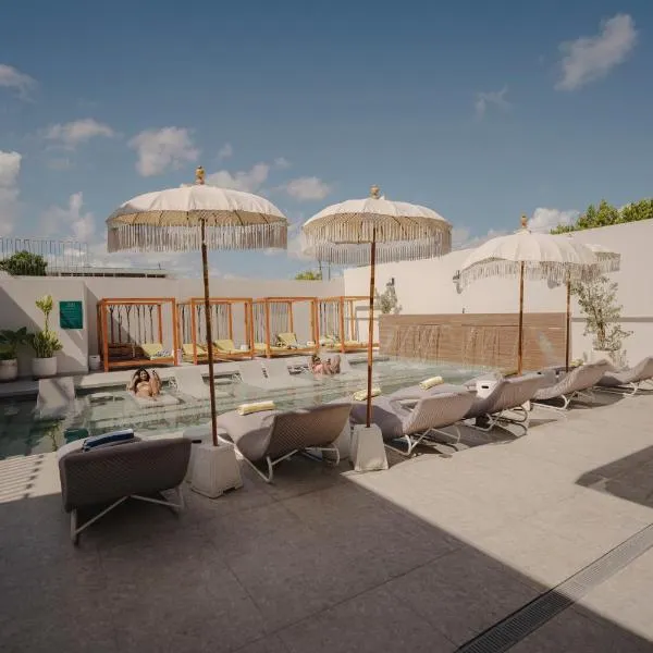 Bali Hotel Adults Only Isla Verde, a Trademark by Wyndham, hotel v destinácii San Juan