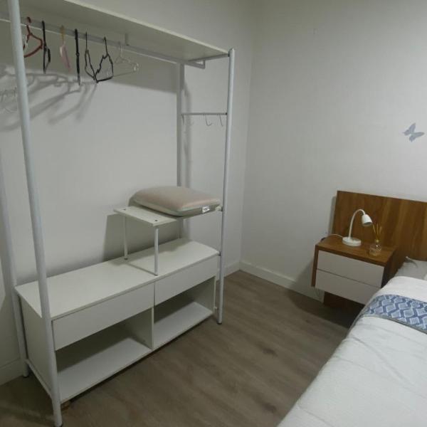 Quarto- Bairro Coqueiros - Foto 5