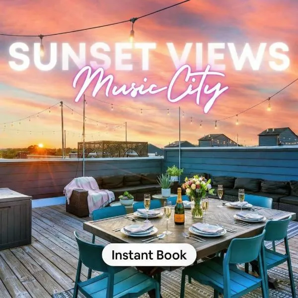 Rooftop Deck 2 Car Garage Near Downtown Nashville, Hotel in Nashville