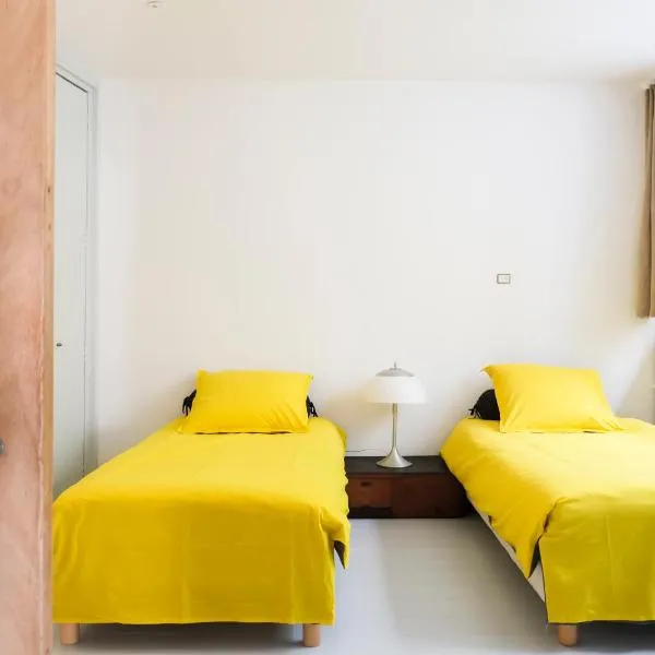 Malot 34, Hotel in Montreuil