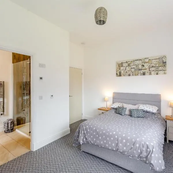 Old School House, hotel u gradu Altnaharra