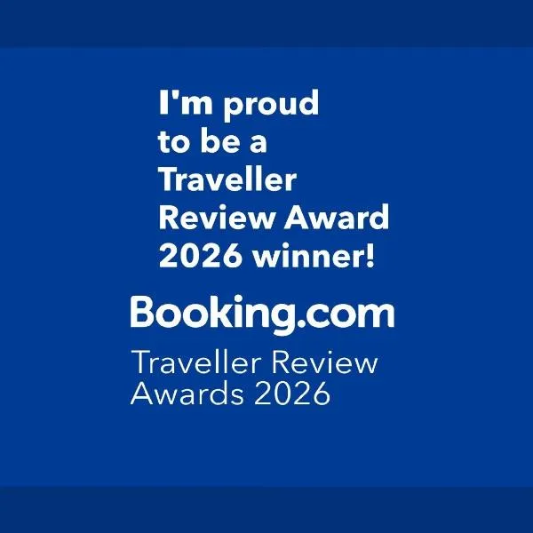 Entire condo downtown, walk to BMO & Stampede, secure parking, 1,5 hrs to Banff, hotel v destinácii Calgary