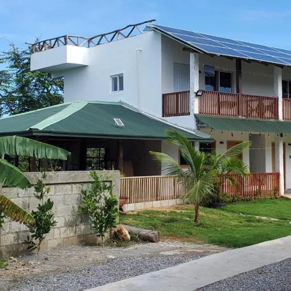 Dani's Guesthouse, Hotel in Las Galeras