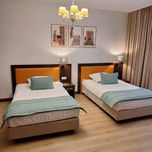 Pokoje De Luxe Figaro, hotel a Płock