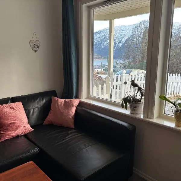 Solsiden apartment, hotell i Sogndal