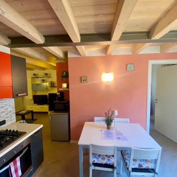 Casa Vacanze La Romantica, hotel en Chiavenna