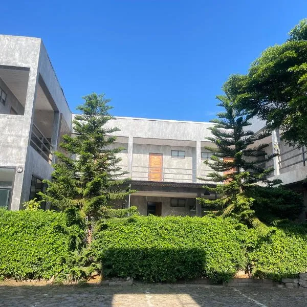 Come Moon Loft Hotel, hotel en Phrae