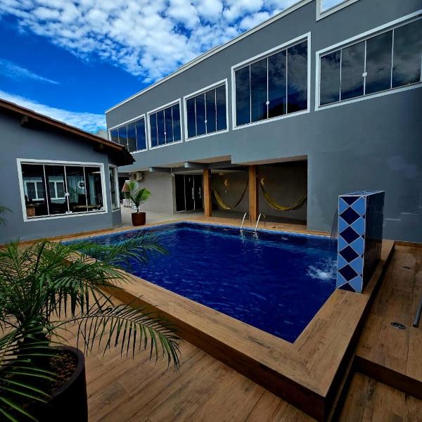 Casa com piscina Vila