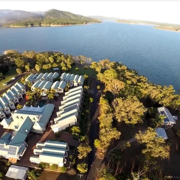 Tinaroo Lake Resort, hotel Tinaroóban