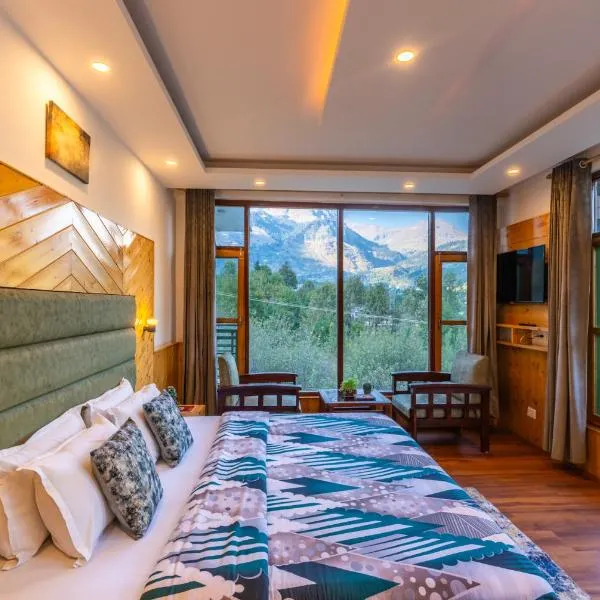 The 14 Gables, Shanag, Manali - Balcony Rooms - Rohtang Pass View - Hampta Pass View - Pet Friendly - Crown Palace #Manali #Family #Couples #hospitality #Bestfood, hotel en Manali