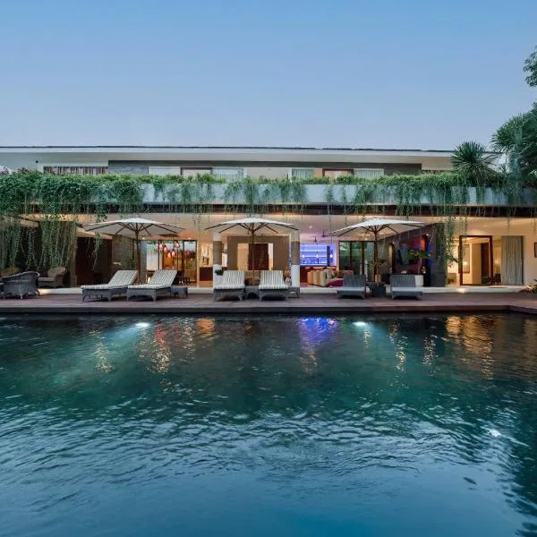 The Muse Luxury Apartment, готель у місті Munggu