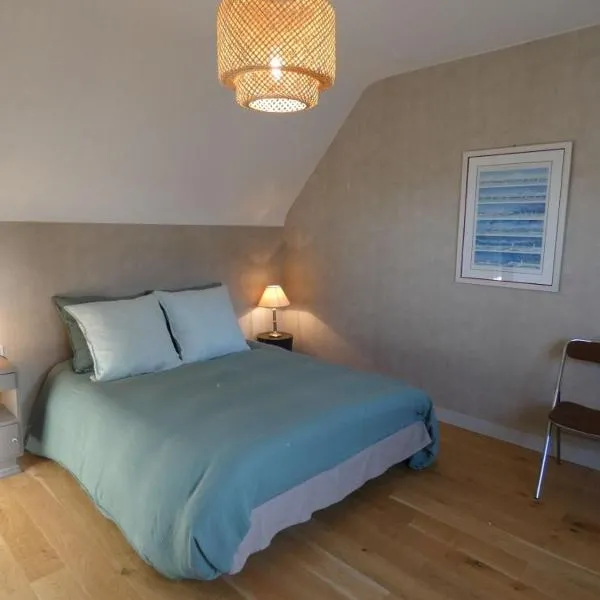 Une chambre à Lestriguiou、Plomeurのホテル
