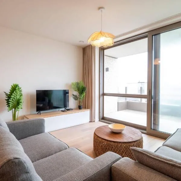 Brand new apartment with 2 bedrooms, hotel v destinácii Ostend