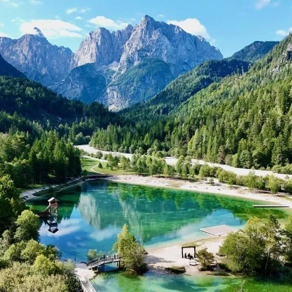 JASNA NATUR Resort by the lake, hotel u Kranjskoj Gori