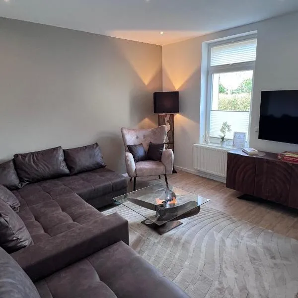 Güden Pearl Bhaven Deck 6 ,Exklusive große Wohnung,Hochwertige Ausstattung,Privatparkplatz & Carport,Großer Garten mit Gartenhaus,Langzeitaufenthalt, hotel v mestu Bremerhaven