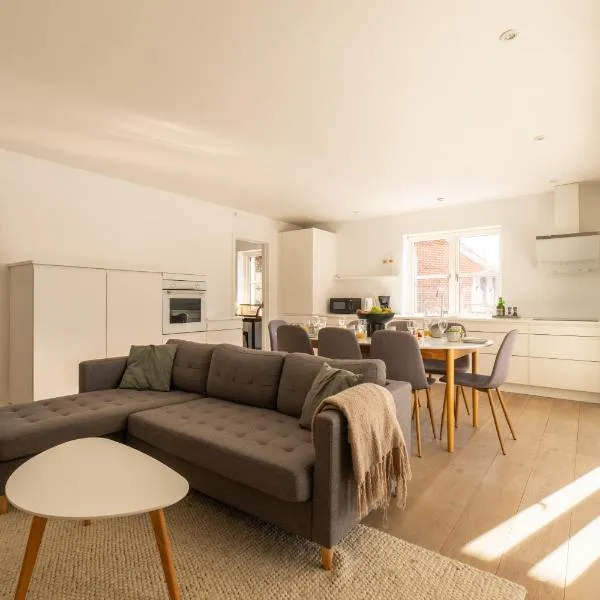 Large 5BR House for 10 in Copenhagen, hotel en Copenhague
