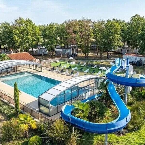 MH TV Piscine 3Ch 6Pers Cœur de Vendée Puy du Fou, hotel di La Boissière-de-Montaigu