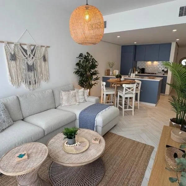 Ayla - Luxury apartments Families only, hotel a Aqaba