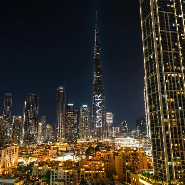 Royal Vista - Luxury 2BR Apartment at Burj Views Tower A - Downtown, hotel v Dubaji
