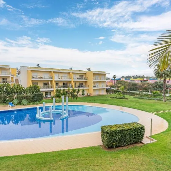 #010 Marina View Apartment Pool & Balcony, hotel din Albufeira