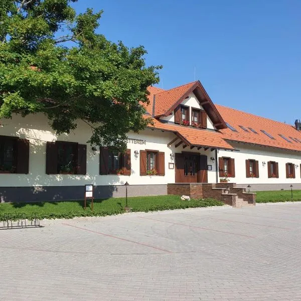 Esterházy Fogadó, hotel en Gánt