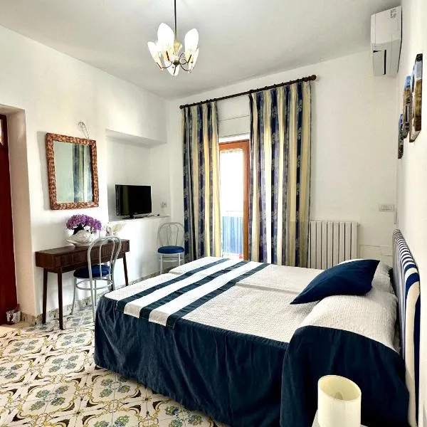 Blumoon Capri con accesso Piscina, hotel en Anacapri