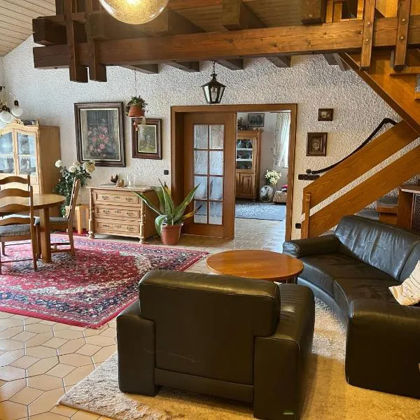 Ferienhaus Natternberg, hotel u gradu Degendorf