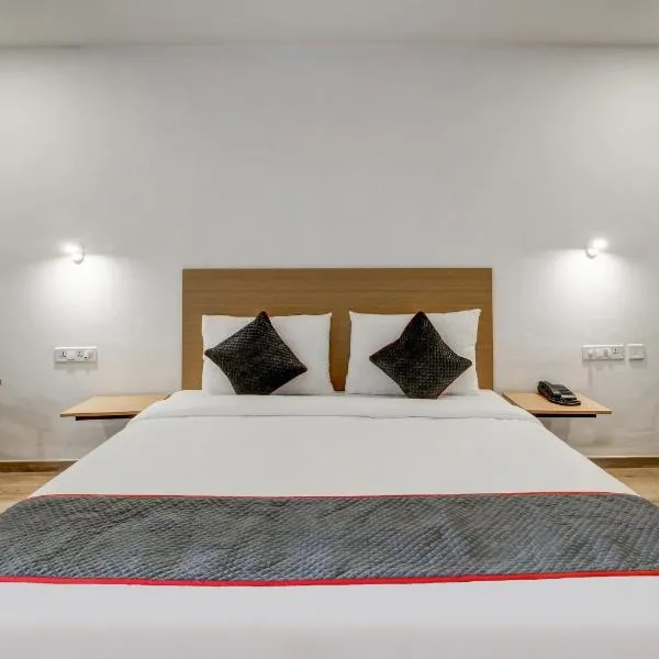 Super Townhouse RCC Majestic 397 LB Nagar, хотел в Хидерабад