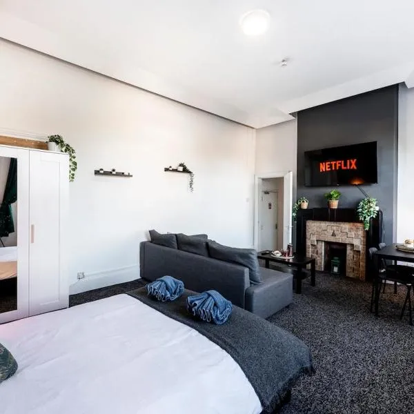 Spacious City-Centre Apartment · Sleeps 4, hotel in Nottingham