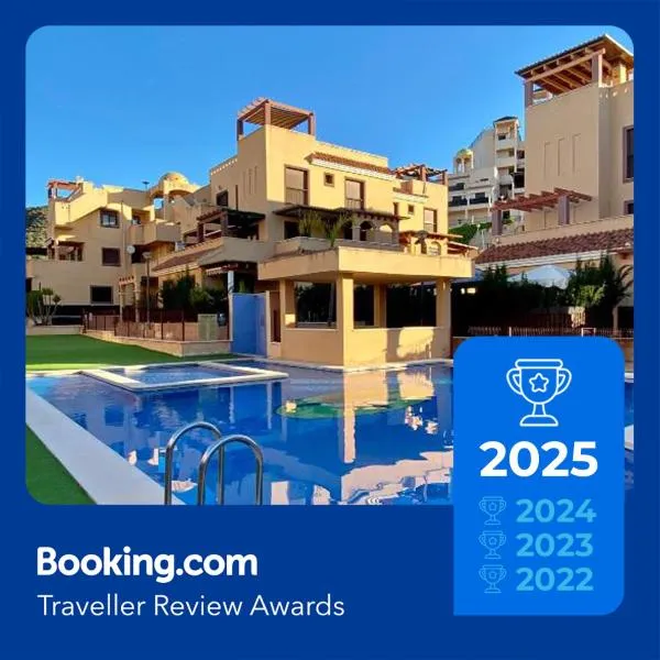 Precioso ático con vistas al mar y la montaña, hotel ad Águilas