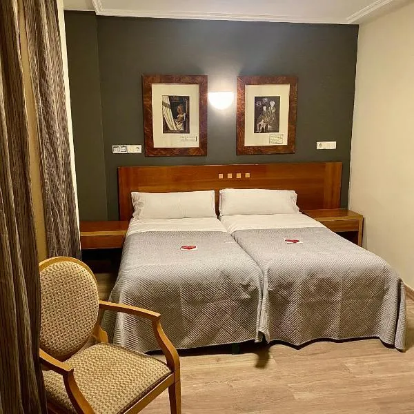 Hotel Paris Centro, hotel di Zaragoza