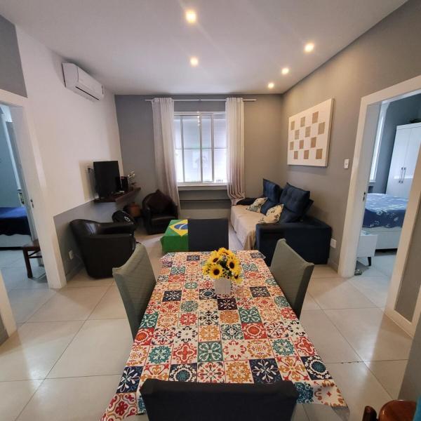 Perfect 50 meters from Leblon Beach