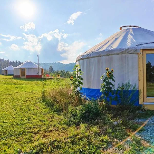 Glamping Niebiańska Osada Jurty Dolnośląskie, hotel v destinaci Polanica-Zdrój