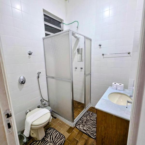 Flat maravilhoso na melhor rua de Copacabana - Foto 3