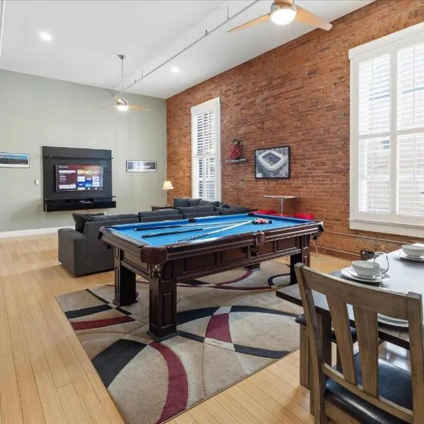 1800 Sq Ft Loft Downtown Near Convention Center, hótel í Indianapolis