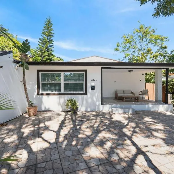 Casa Santorini - Chic 4 2 near Grove & Brickell, hotel a Miami