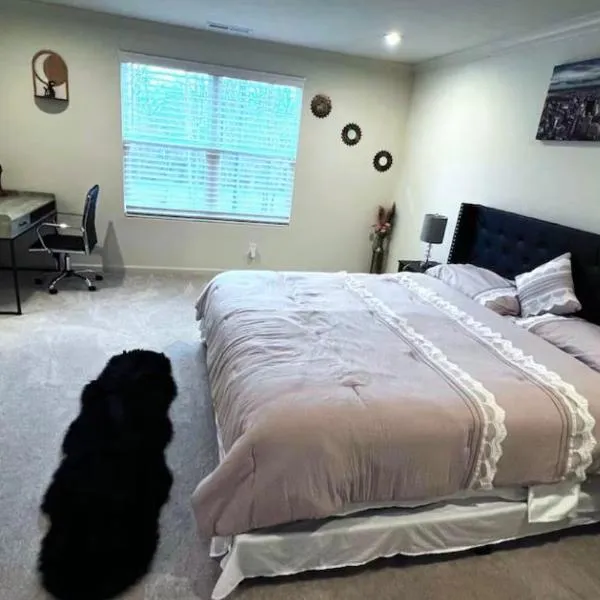 1Private Bedroom in House Plainfield Near Airport, Hotel in Plainfield