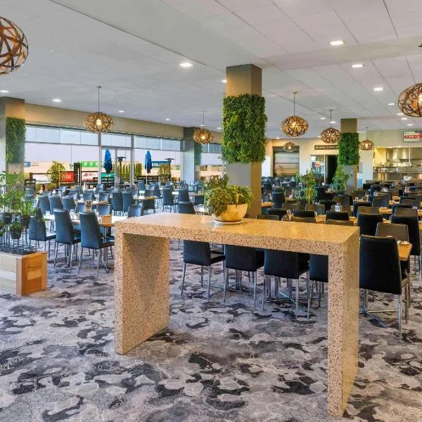 Mantra Melbourne Melton, hotel in Melton