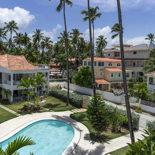 TROPICAL OASIS with Sea view and Garden view at PLAYA LOS CORALES, hotel i Punta Cana