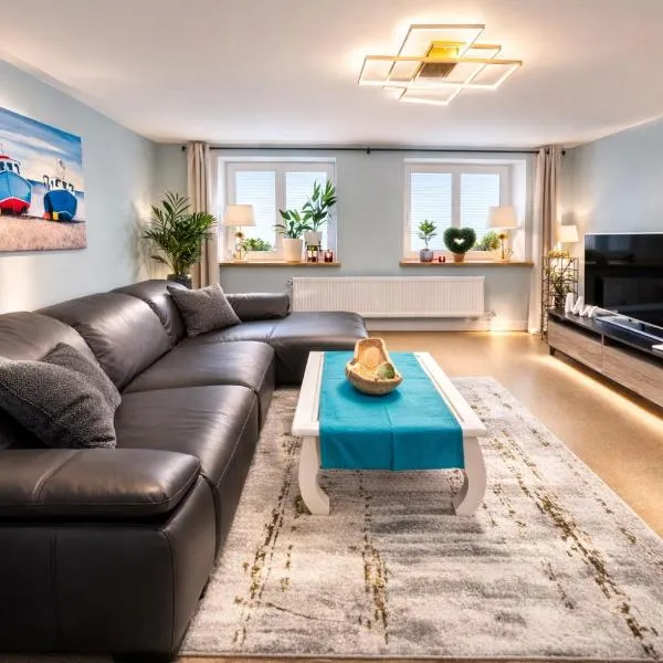 Moderne Ferienwohnung in Kiel-Holtenau, Strandnähe, 2 Zimmer, voll ausgestattet, gute Anbindung, hotel v destinácii Kiel