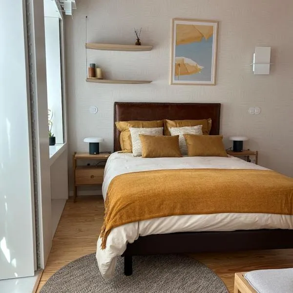 Bright apartment in the heart of the historic center – hotel w mieście Matosinhos