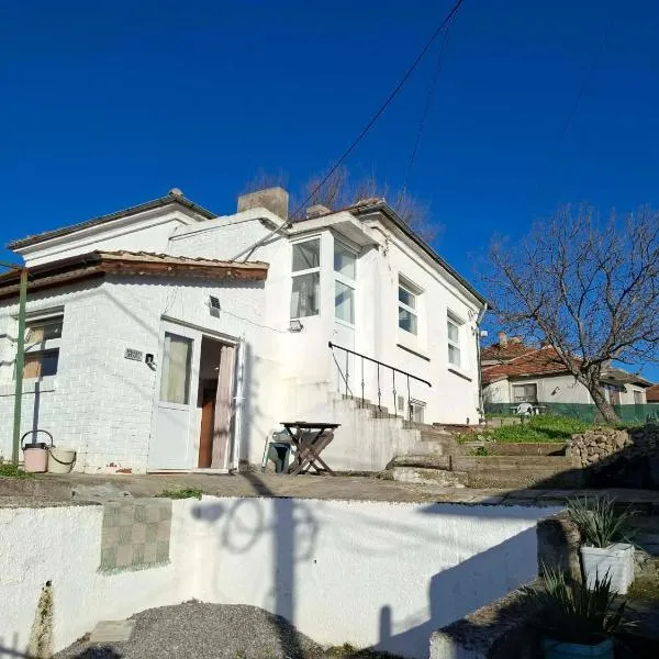 Bellas place – hotel w mieście Jamboł