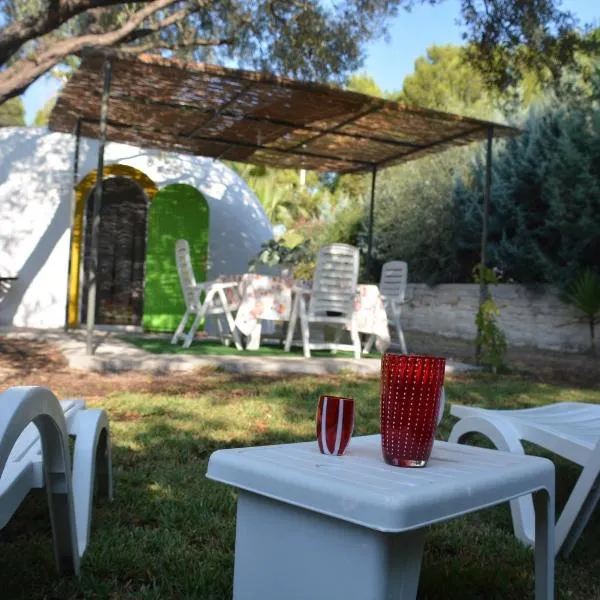 Case rotonde, hotel sa Ognina