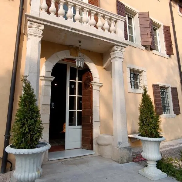Villa Dorigny Dimora Storica con Giardino e Parcheggio Gratuito, hotell i Verona