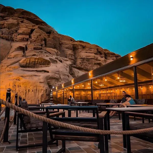 ULORA Luxury Camp, hotel en Wadi Rum