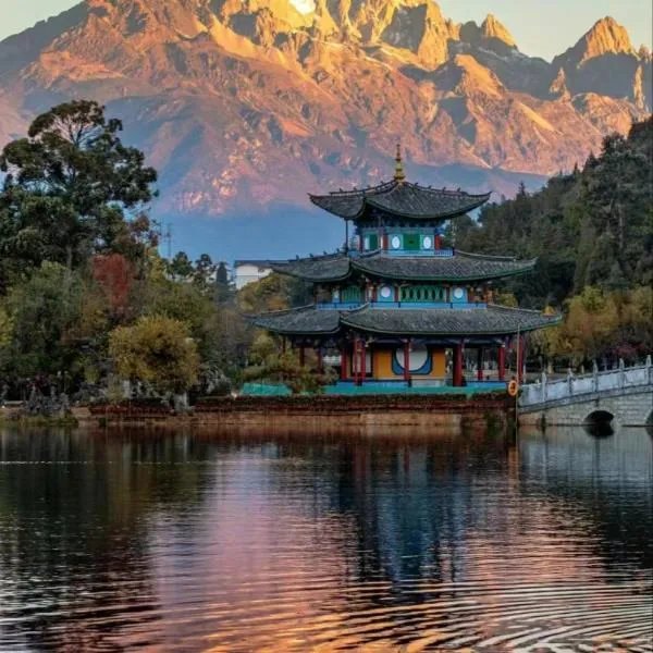 丽江安意丨秘密花园轻奢庭院客栈, Hotel in Lijiang